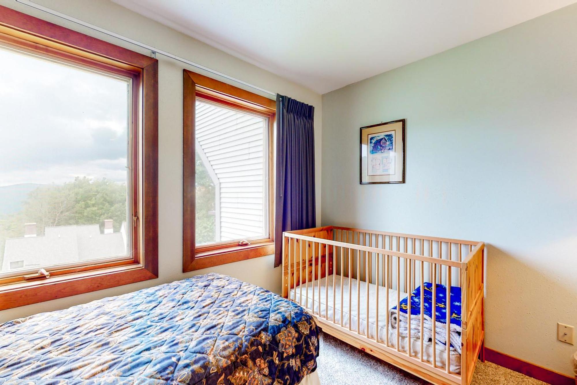 Sunrise Village Killington Room photo