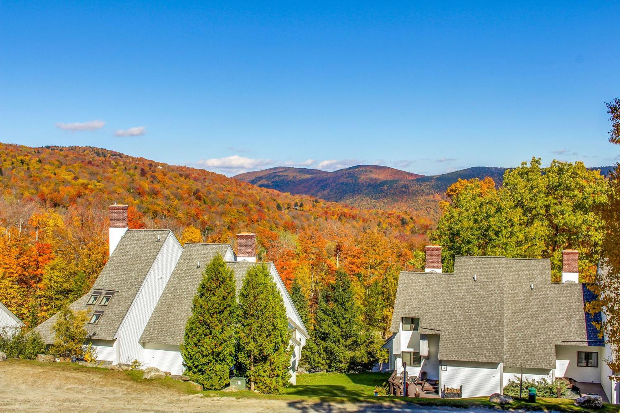 Sunrise Village Killington Room photo
